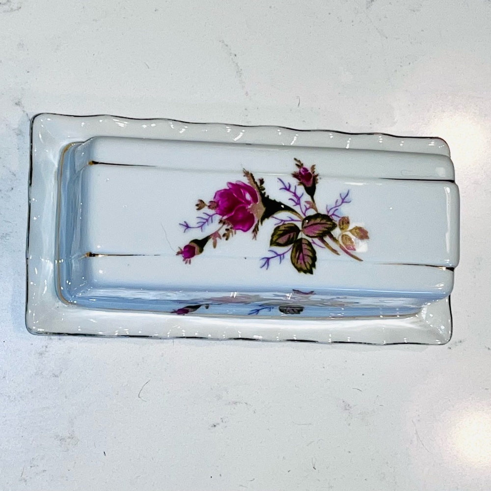 Vintage 50’s Moss Rose Porcelain Covered Butter Dish Pink Roses Gold Trim Japan